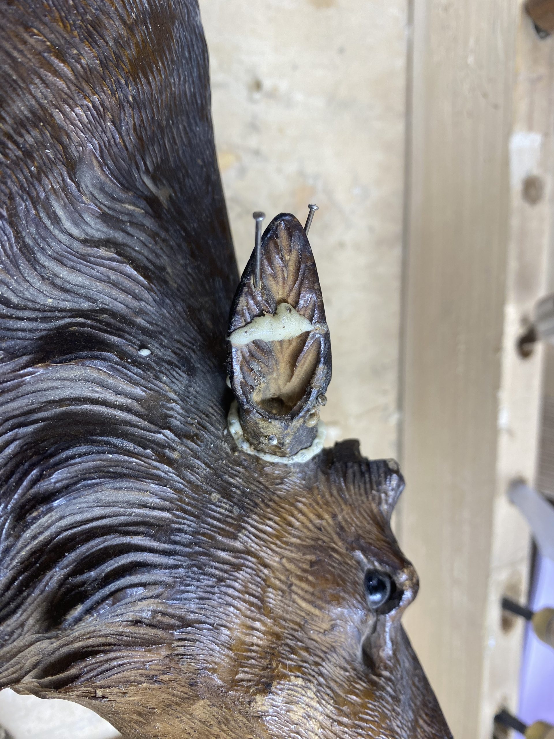 Fragmenty rzeźby – szczegół